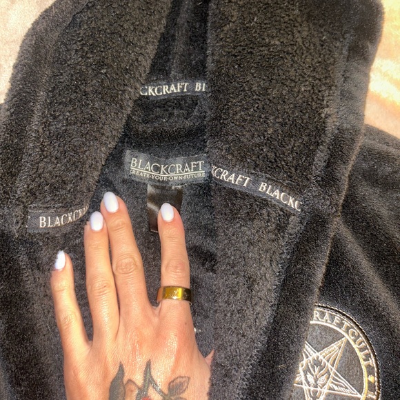 BlackCraft Cult Robe - Picture 3 of 3